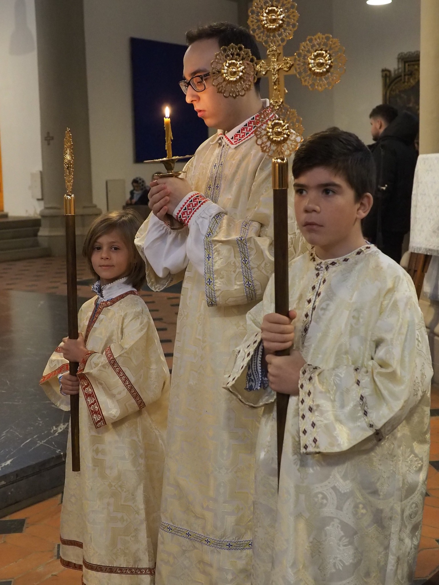 Un hram de neuitat 2